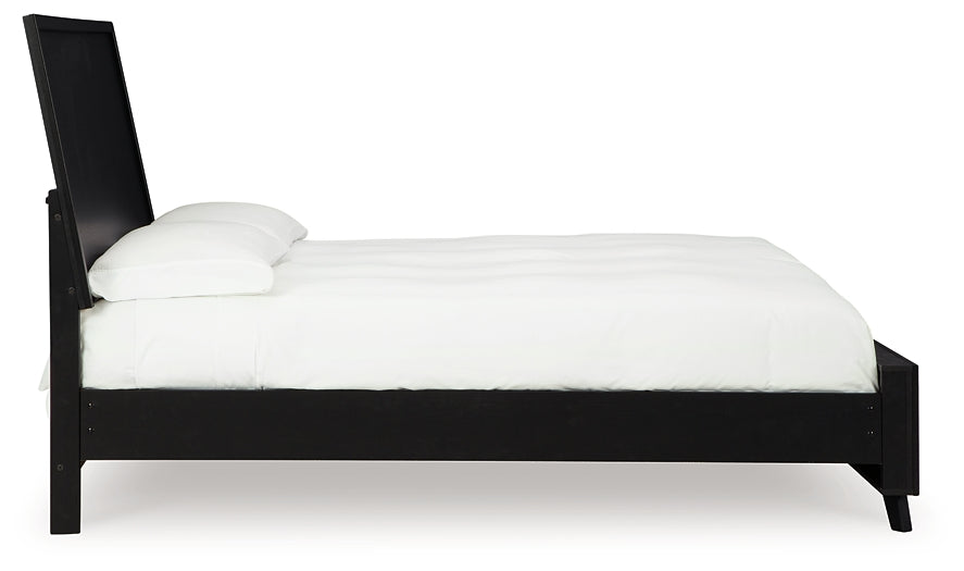 Danziar  Panel Bed